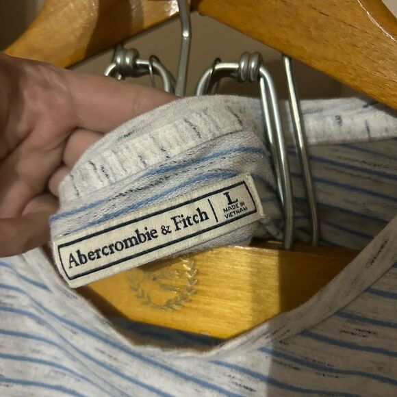 Abercrombie Blue & Grey Striped Hi Low Shirt Nautical Coastal Cool - Picture 13 of 13